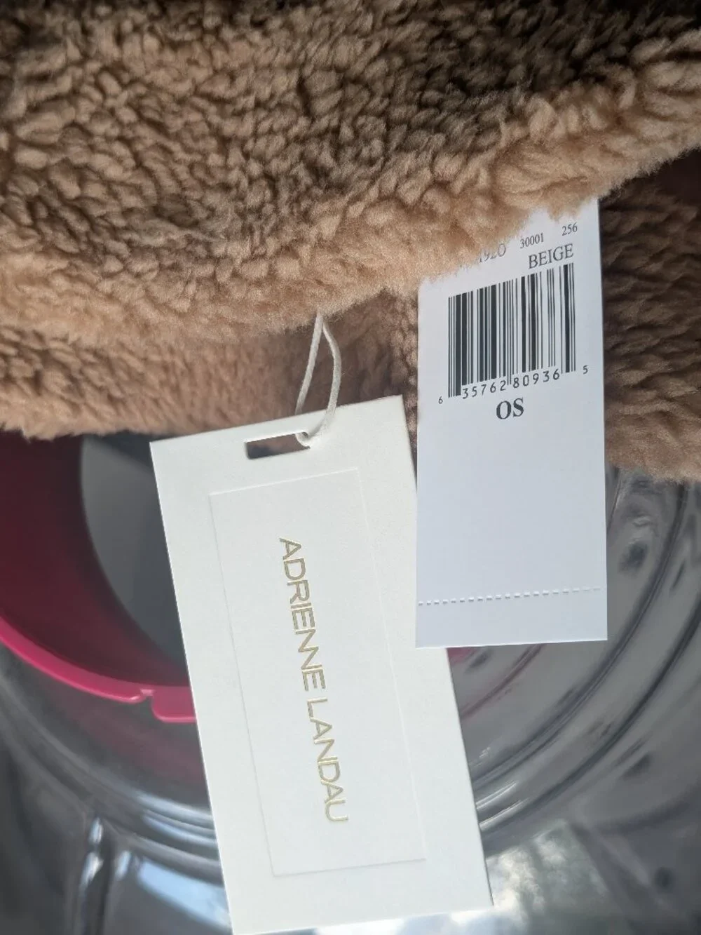 Teddy Bucket Hat Adrienne Landau, NWT!